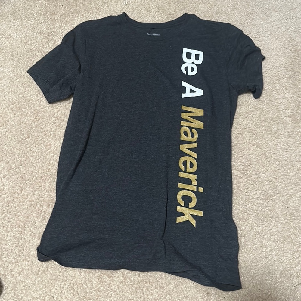 Be a maverick shirt by logan paul
